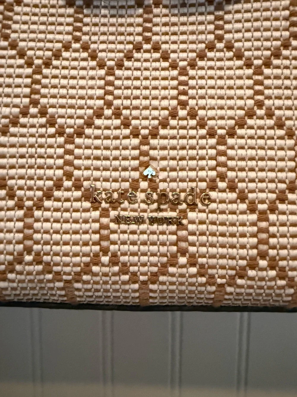 White-tan Floral-Embellished Woven Tote Crossbody Bag